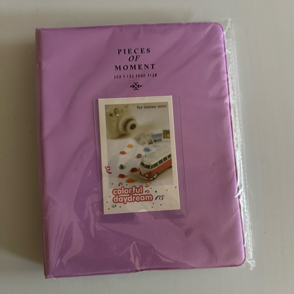 Polaroid photo scrapbook - Picture 1 of 2